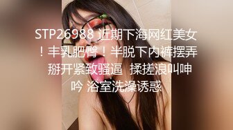 11黑衣服白口罩