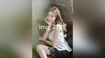 天美传媒TMG116少妇客人竟是我的亲妈-佳芯