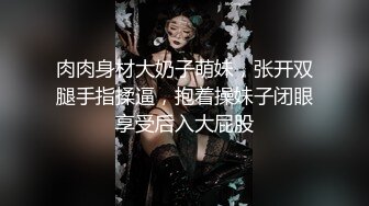   妖艳黄发纹身妹子，全程露脸卖力，看上去销魂深喉，女上位暴力打深桩