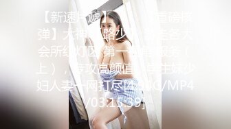 海角社区如狼似虎欲求不满的禽兽妈妈??自慰被儿子撞见，让儿子帮忙不愿意，只能强奸了自己的亲生儿子