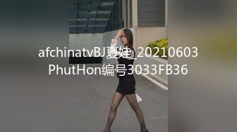 兩對年輕小情侶酒後飯足去KTV唱歌,唱著唱著就地扒開妹子棉襪,邊唱邊啪啪